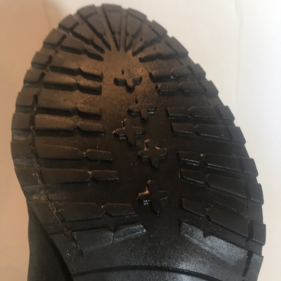 “ZADIG & VOLTAIRE” TEDDY Leather Ankle Boots. - Picture 14 of 16